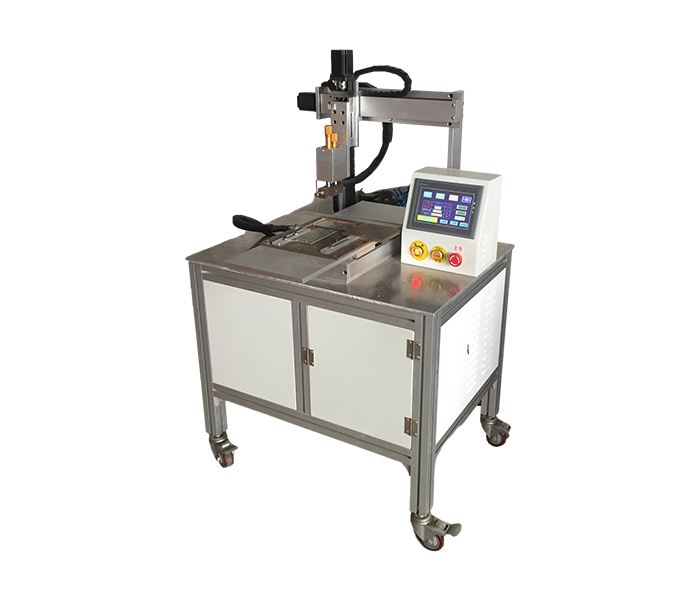 Three axis automatic spot welding machine