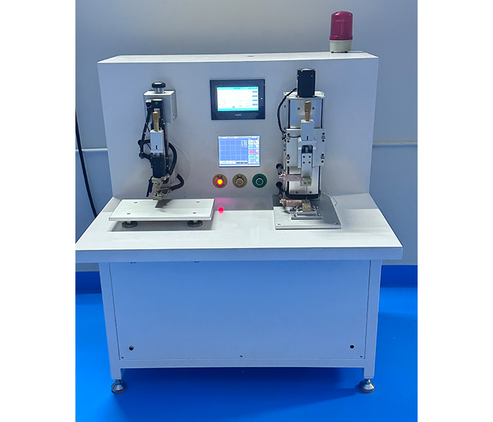 Dual position servo spot welding machine